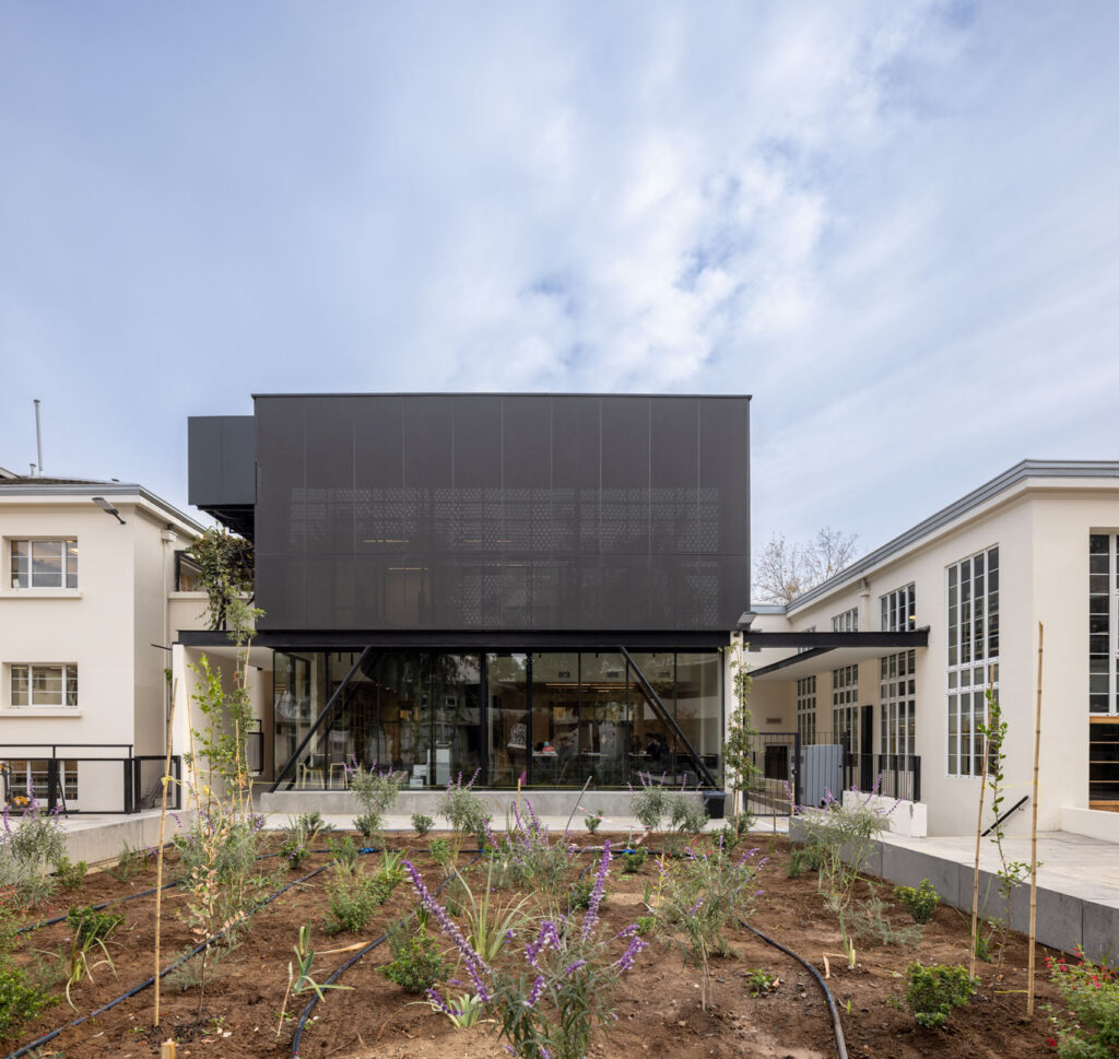 Bibllioteca Colegio Grange 2